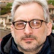 Docente negli istituti superiori con pluriennale esperienza nella formazione offre lezioni private a studenti di scuole medie e superiori in storia, filosofia, italiano, storia dell'arte